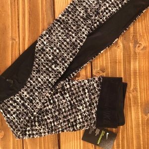 NWT Nike Leggings